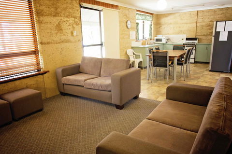 Hopetoun Motel & Chalet Village - Accommodation Batemans Bay 8