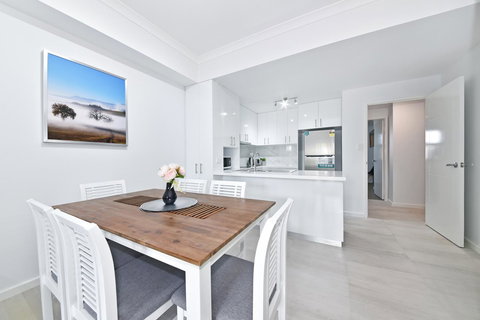 Infinite Apartment Opposite Garden City - Accommodation Batemans Bay 6