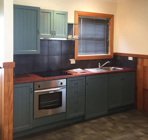 Stanley Hotel & Apartments - Accommodation Batemans Bay 2