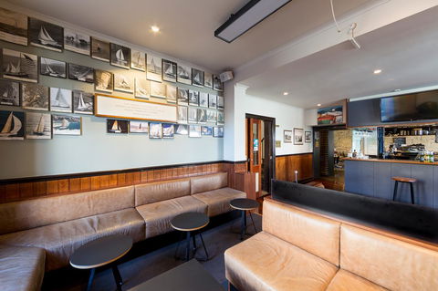 Customs House Hotel - Accommodation Batemans Bay 1