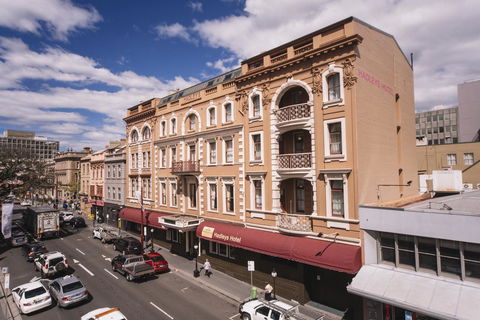 Hadley\'s Orient Hotel - Accommodation Batemans Bay 0