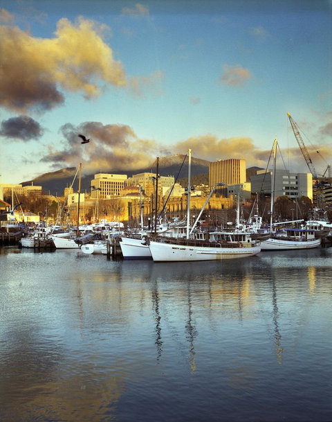 The Henry Jones Art Hotel - Accommodation Batemans Bay 2