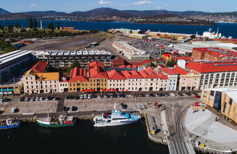 The Henry Jones Art Hotel - Accommodation Batemans Bay 4