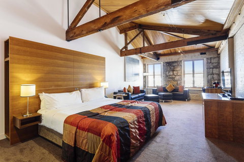 The Henry Jones Art Hotel - Accommodation Batemans Bay 6