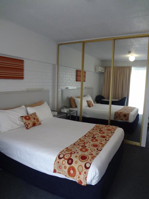 Adina Place Motel Apartments - Accommodation Batemans Bay 28