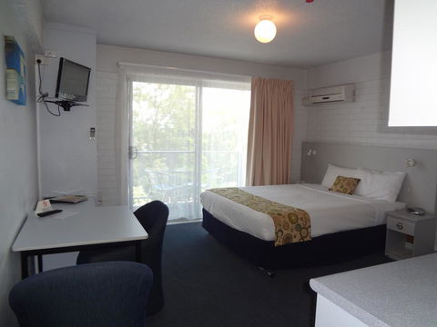 Adina Place Motel Apartments - Accommodation Batemans Bay 30