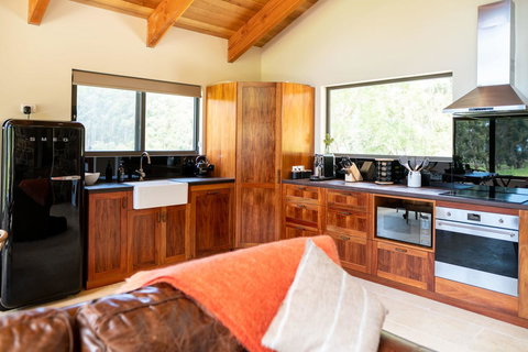 Adventure Bay Retreat Bruny Island - Accommodation Batemans Bay 21
