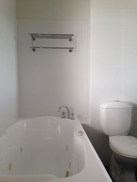 Auldington Hotel - Accommodation Batemans Bay 44