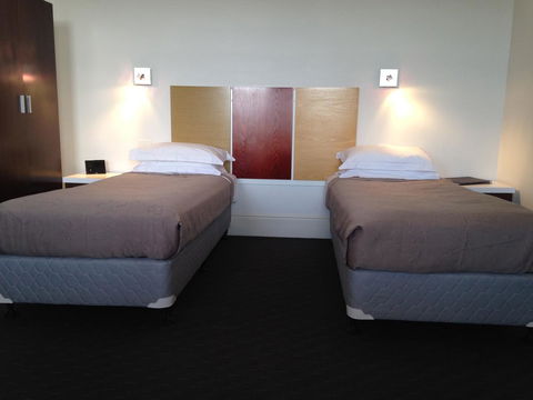Auldington Hotel - Accommodation Batemans Bay 22