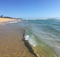 NEW UPMARKET COMFORTABLE 2 Bed 2 Bath OCEAN VIEWS 250m to BUDDINA BEACH - Accommodation Batemans Bay