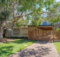 Ngungun Street 10 Dicky Beach - Accommodation Batemans Bay