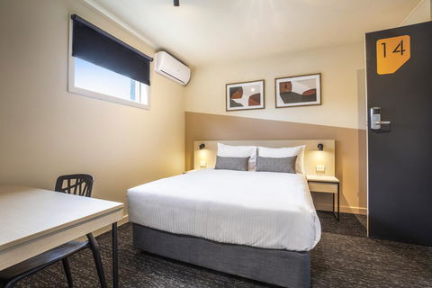 Nightcap At Manhattan Hotel - Accommodation Batemans Bay 3