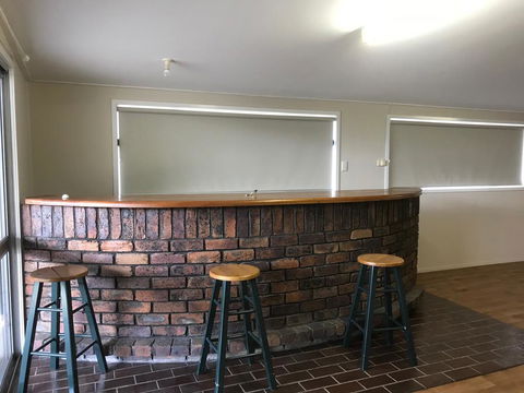 O'Shea's Royal Hotel - Accommodation Batemans Bay 2
