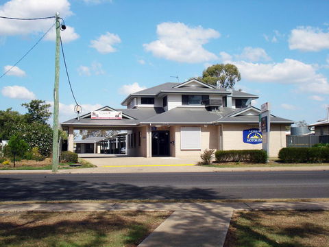 Oakey Motor Inn - Accommodation Batemans Bay 0