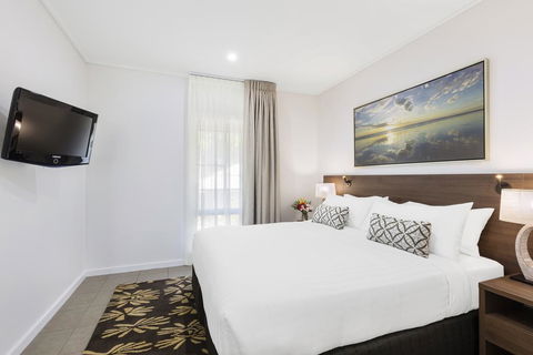 Oaks Cable Beach Resort - Accommodation Batemans Bay 2