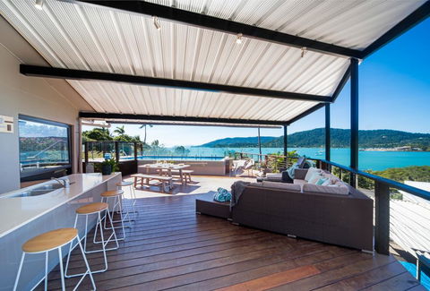 Oasis On Oceanview - Airlie Beach - Accommodation Batemans Bay 3