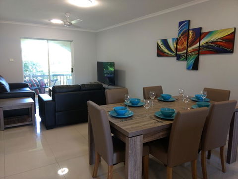 Oasis Private 2 Bed Apartment - Accommodation Batemans Bay 0