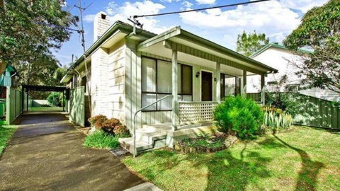 Ocean Beach Cottage - Accommodation Batemans Bay 2