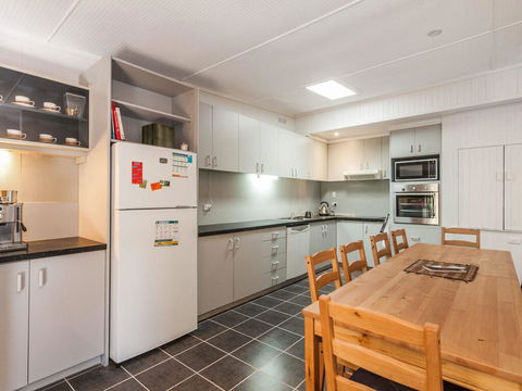 OCEANS 12 - ANGLESEA - Accommodation Batemans Bay 3