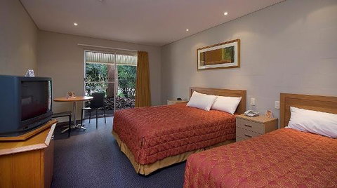 Outback Pioneer Hotel - Accommodation Batemans Bay 1