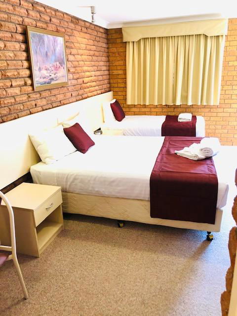 OVERLANDER MOTOR LODGE - Accommodation Batemans Bay 3