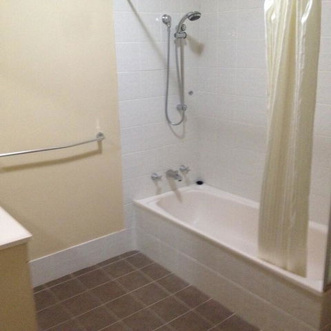 Oxley Court Serviced Apartments - Accommodation Batemans Bay 3