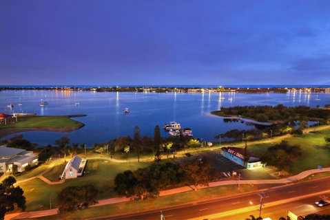 Palmerston Tower - Accommodation Batemans Bay 2