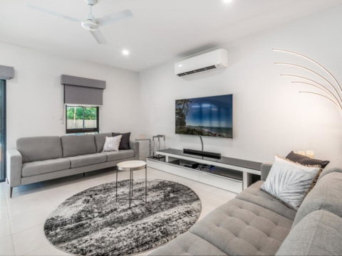 Palms - Tropicana Resort - Cli - Accommodation Batemans Bay 2