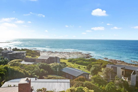PANORAMA VIEWS - Spectacular Ocean Views - Accommodation Batemans Bay 3