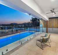 Panoramic Views Villa Birdwood Terrace 4 Bedroms - Toowong - Accommodation Batemans Bay