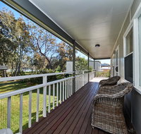 Paradise Bungalow Waterfront - Accommodation Batemans Bay