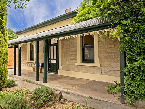 Pembury Cottage - Accommodation Batemans Bay 0