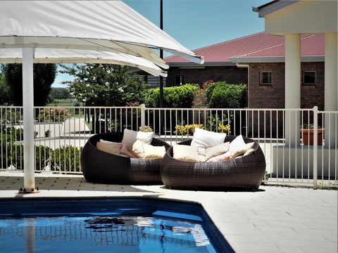 Pittsworth Motor Inn - Accommodation Batemans Bay 3