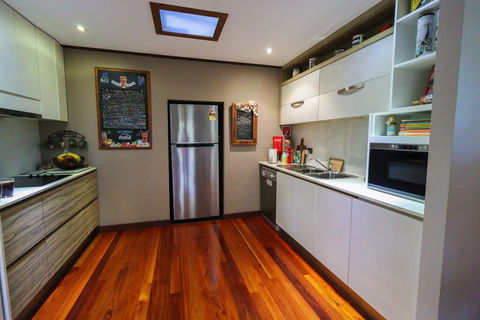 PK Illusions - Accommodation Batemans Bay 3