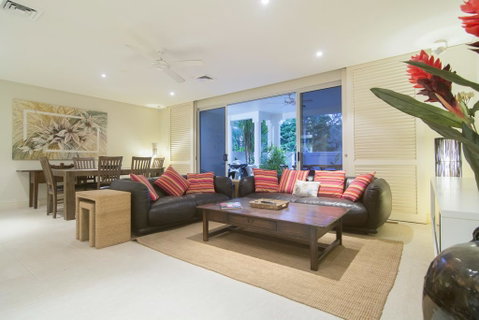 Plantation 2 - Absolute Beachfront - Accommodation Batemans Bay 2