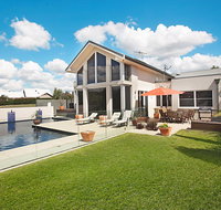 Play A Round - Accommodation Batemans Bay