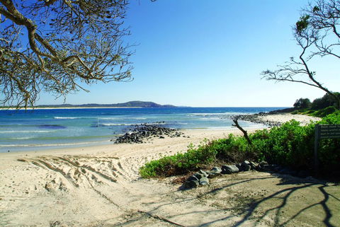 Plomer Beach House - Accommodation Batemans Bay 3