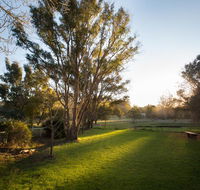 Pool House - Accommodation Batemans Bay