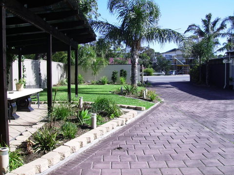 Port Noarlunga Motel - Accommodation Batemans Bay 1