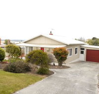 Position on Alexander - Accommodation Batemans Bay