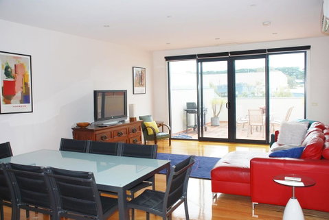 POSITION PERFECT CENTRAL INVERLOCH - Accommodation Batemans Bay 0