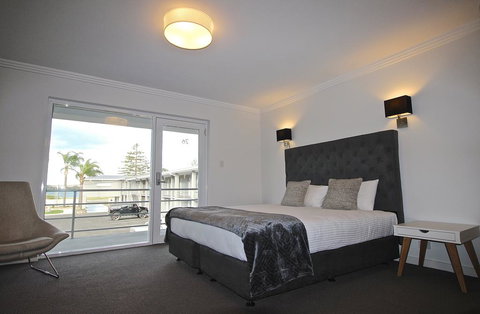 Quays Hotel - Accommodation Batemans Bay 1