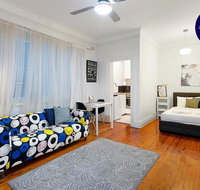 Quiet Art Deco - Cafe Central - Accommodation Batemans Bay