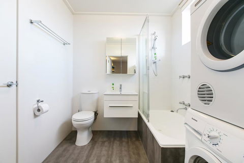 Quiet Comfort In South Yarra - Accommodation Batemans Bay 3