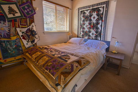 Quilters Studio - Accommodation Batemans Bay 2
