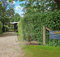 Rail Trail Cottage - BRIGHT - Accommodation Batemans Bay