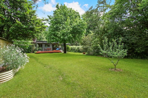 Rail Trail Cottage - BRIGHT - Accommodation Batemans Bay 3