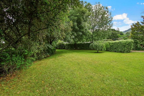 Rail Trail Cottage - BRIGHT - Accommodation Batemans Bay 2
