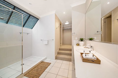 Ravensbourne Escape - Silverwood Lodge - Accommodation Batemans Bay 2