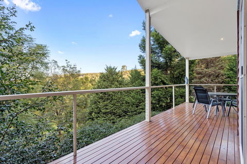 Ravensbourne Escape- Kookaburra Kottage - Accommodation Batemans Bay 1